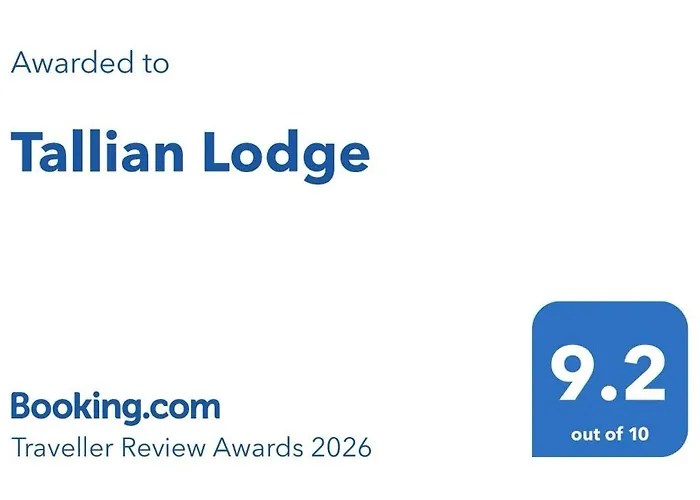 Tallian بيت للعطل *